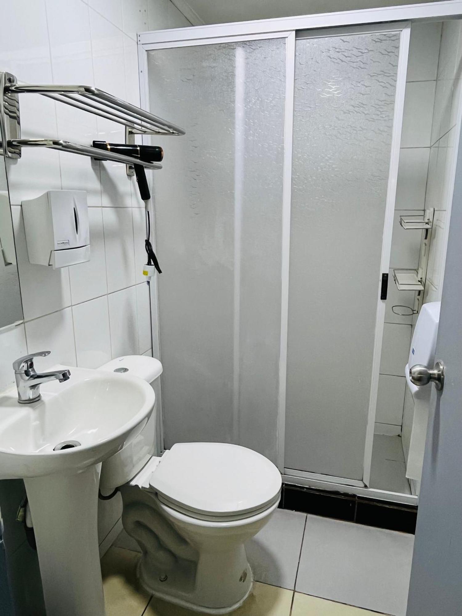 Enjoy Hostel 圣地亚哥 外观 照片